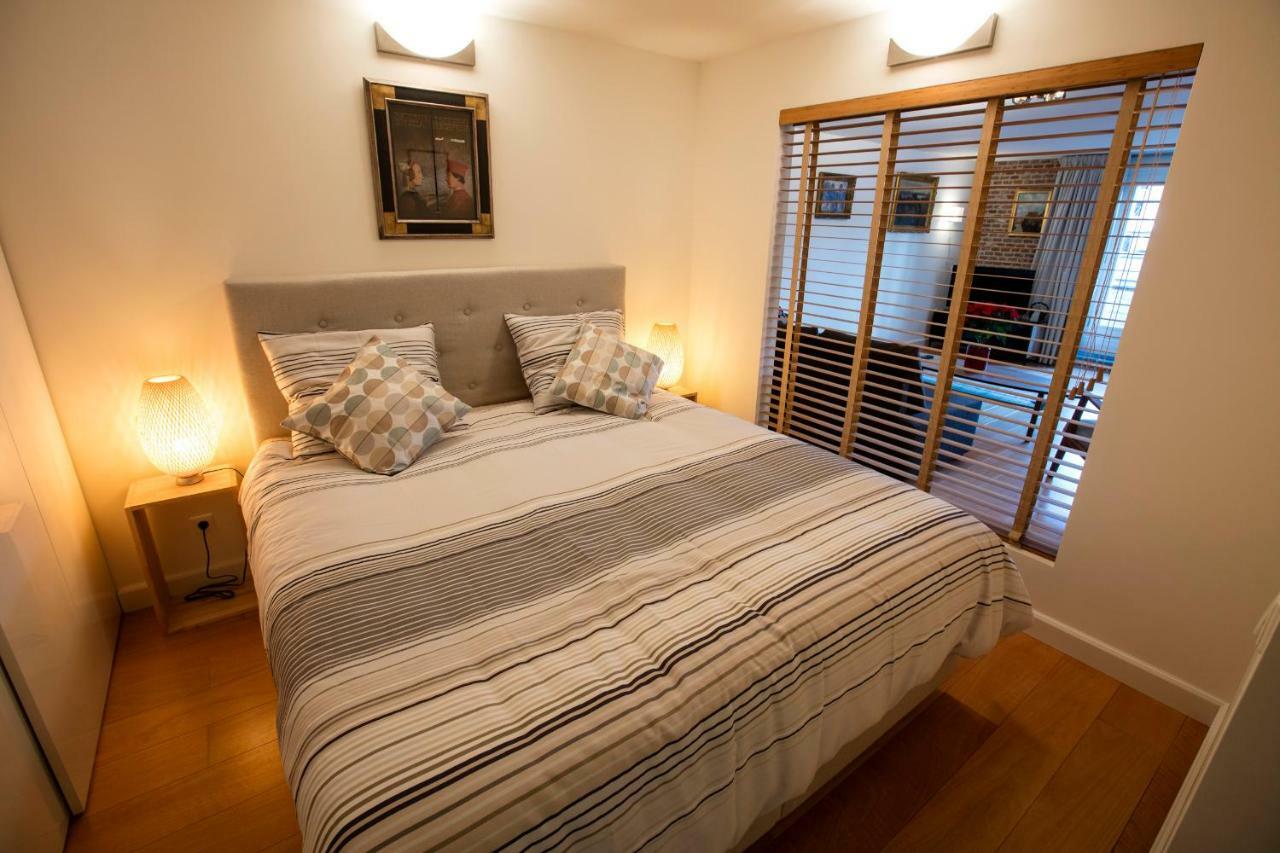 Central & Quiet Canal Apartment Amsterdam Dış mekan fotoğraf