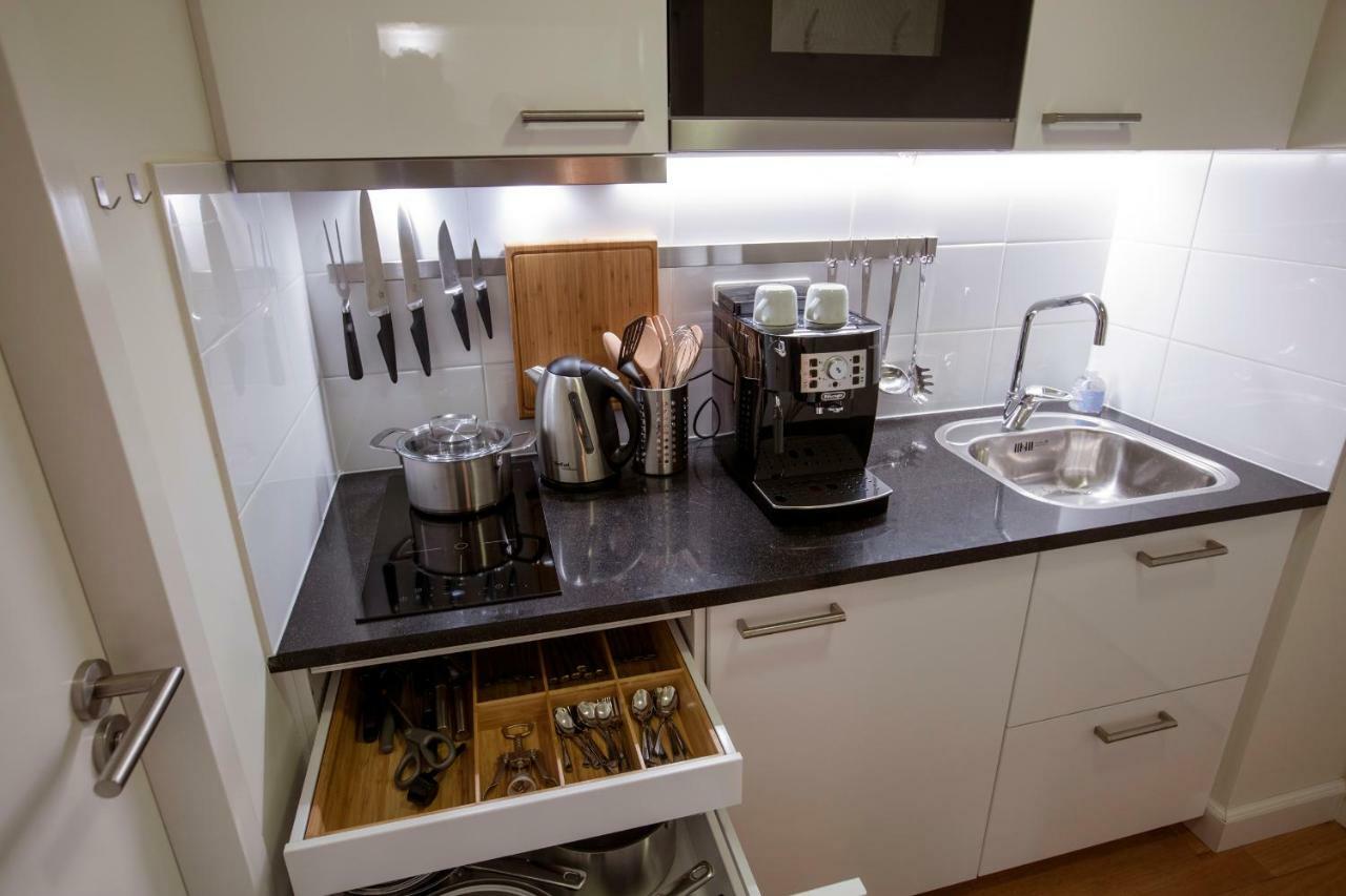 Central & Quiet Canal Apartment Amsterdam Dış mekan fotoğraf