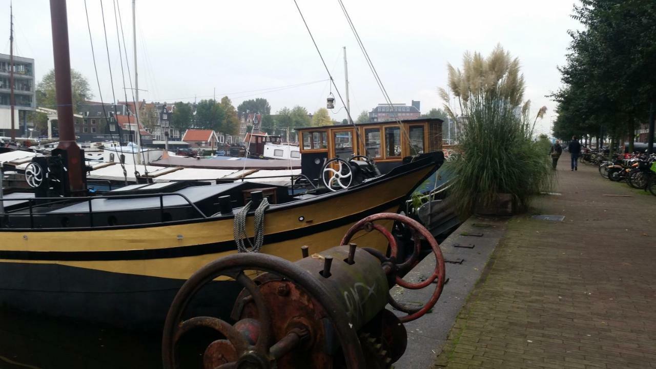 Central & Quiet Canal Apartment Amsterdam Dış mekan fotoğraf
